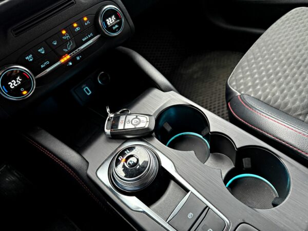 2019 Ford Focus 5D ST-Line：圖片 3