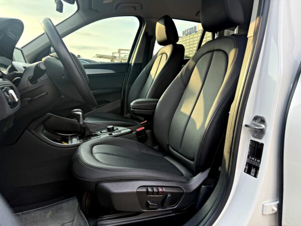 2016 BMW X1 sDrive18i：圖片 7