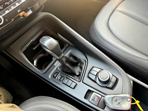 2016 BMW X1 sDrive18i：圖片 14