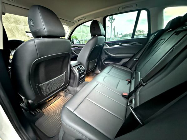 2019 BMW X3 sDrive20i (G01)：圖片 6