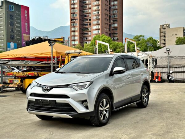 2015 Toyota RAV4 2.0豪華