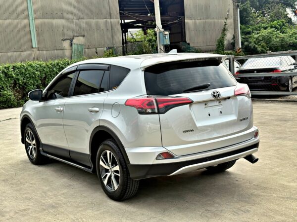 2015 Toyota RAV4 2.0豪華：圖片 5