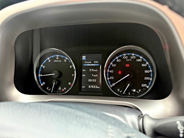 2015 Toyota RAV4 2.0豪華：圖片 13