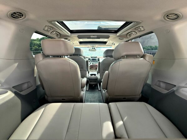 2013 Toyota Sienna LIMITED：圖片 6