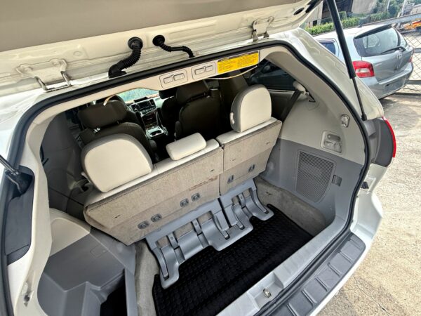 2013 Toyota Sienna LIMITED：圖片 7